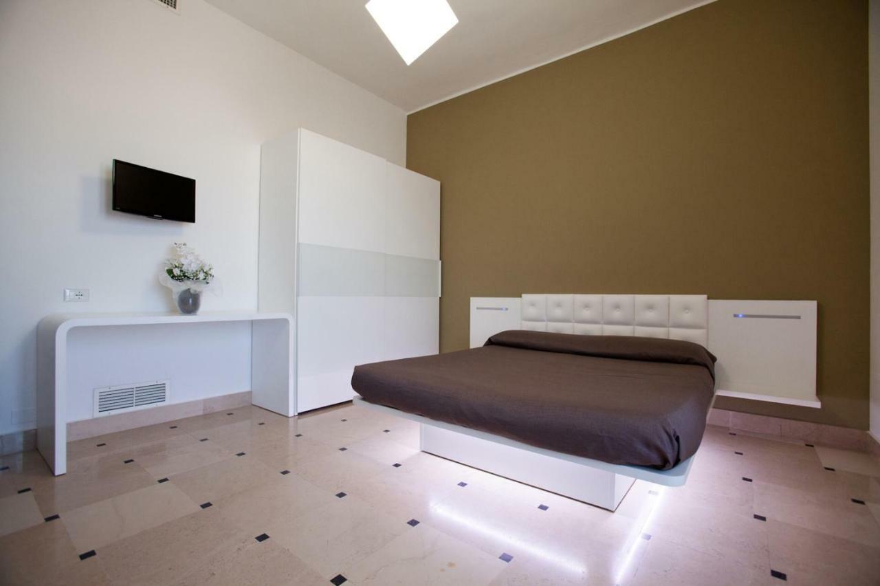 Hyencos Hotel Callyon Torre San Giovanni Ugento Exterior photo