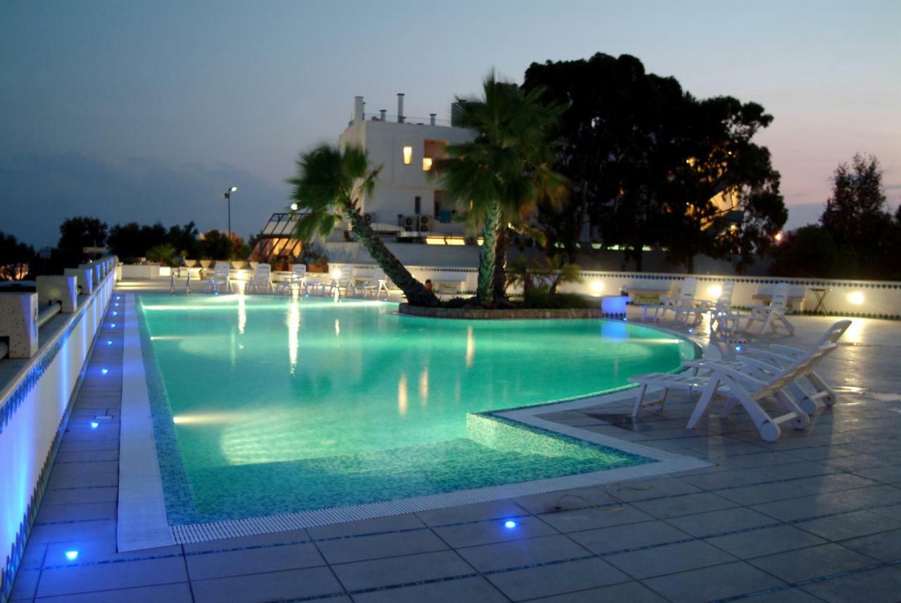 Hyencos Hotel Callyon Torre San Giovanni Ugento Exterior photo